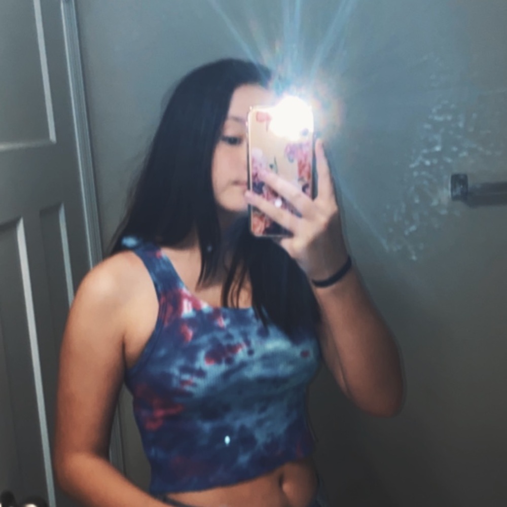 Meet your Posher, Veronica